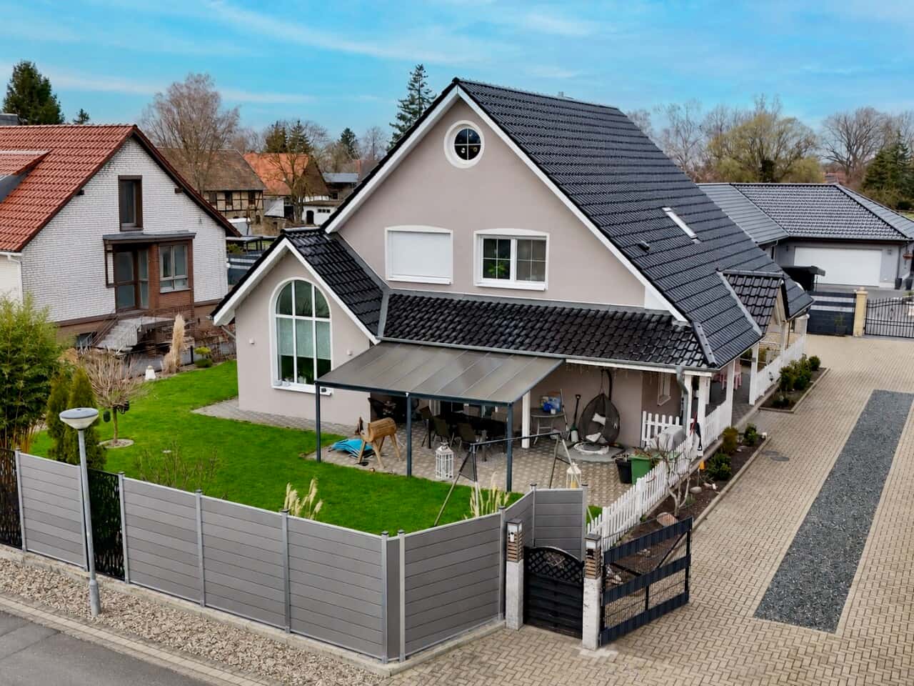 Modernes Zuhause auf dem Lande in Lobmachtersen
