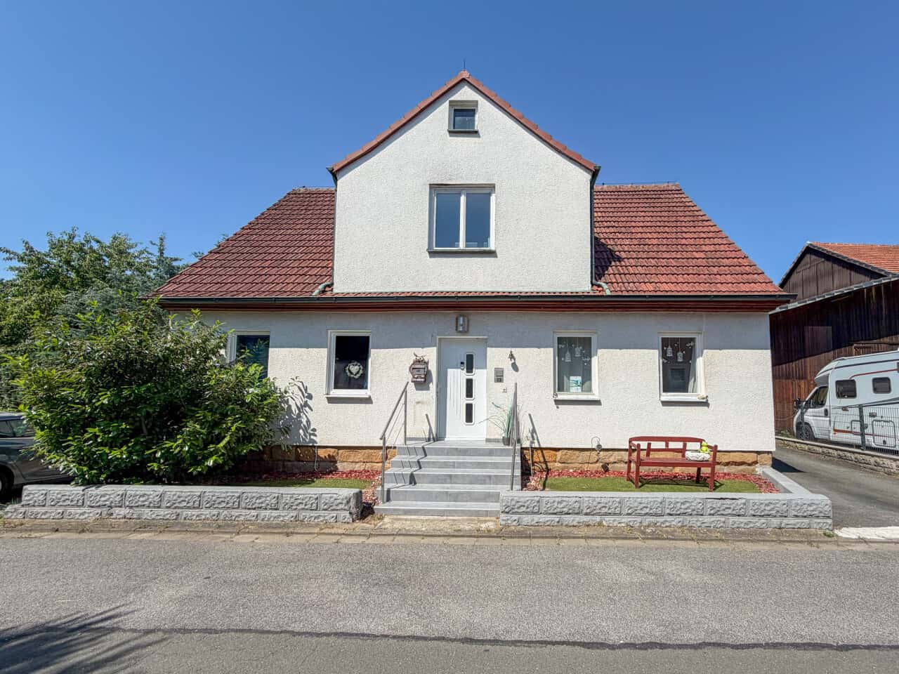 Zweifamilienhaus in Michelau in Oberfranken – Bild 2