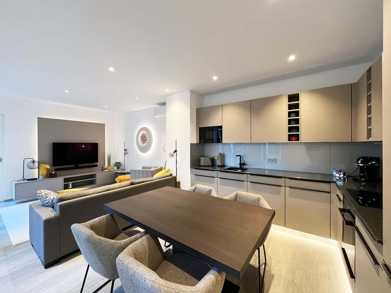 Etagenwohnung in Frankfurt – Bild 1