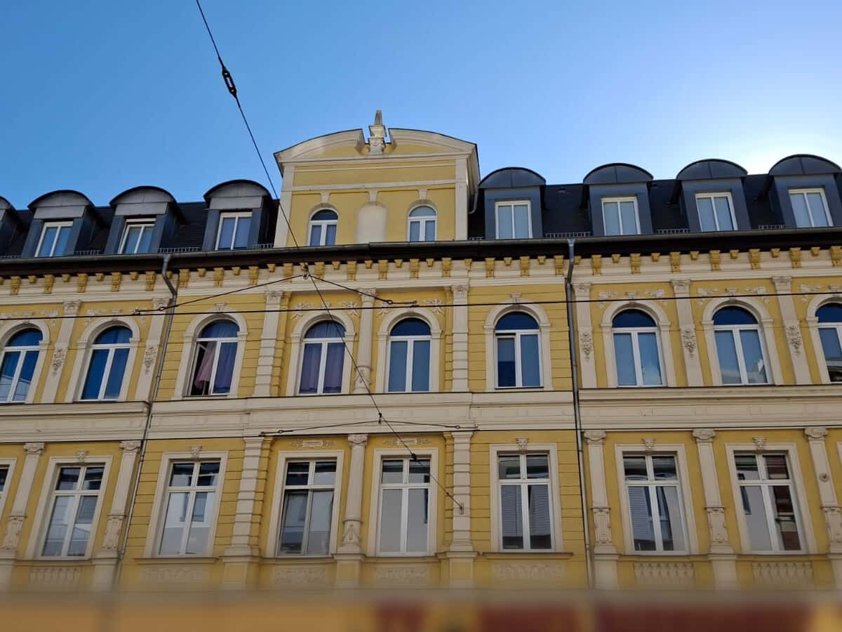Dachgeschosswohnung in Gera – Bild 1
