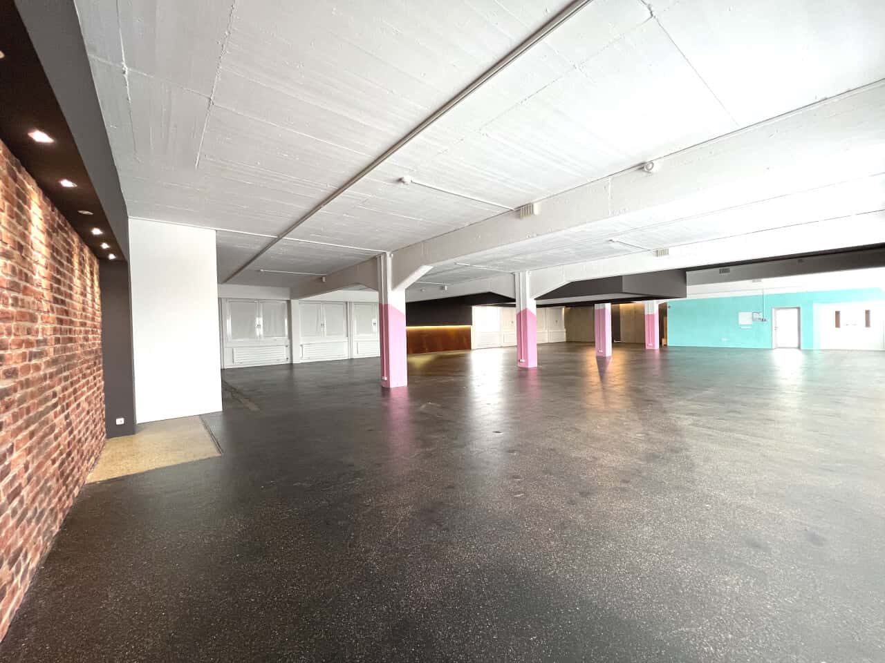 Halle in Lichtenfels - Oberwallenstadt – Bild 2