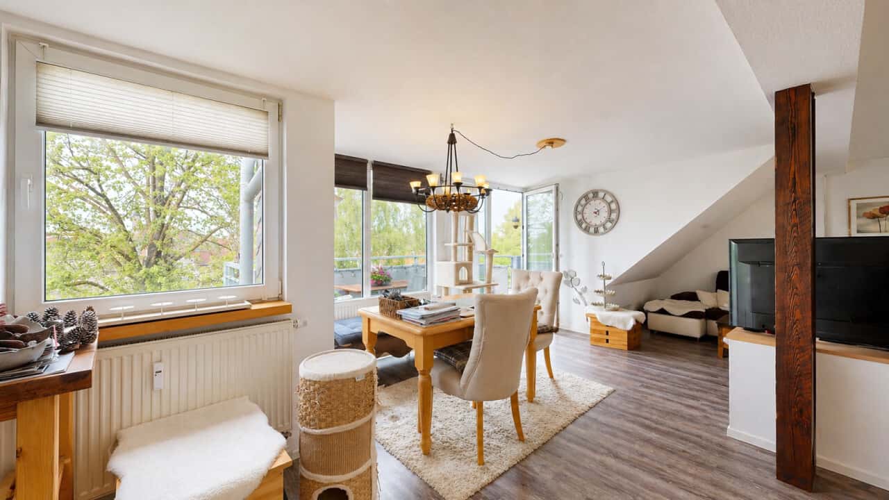 Dachgeschosswohnung in Burg – Bild 3