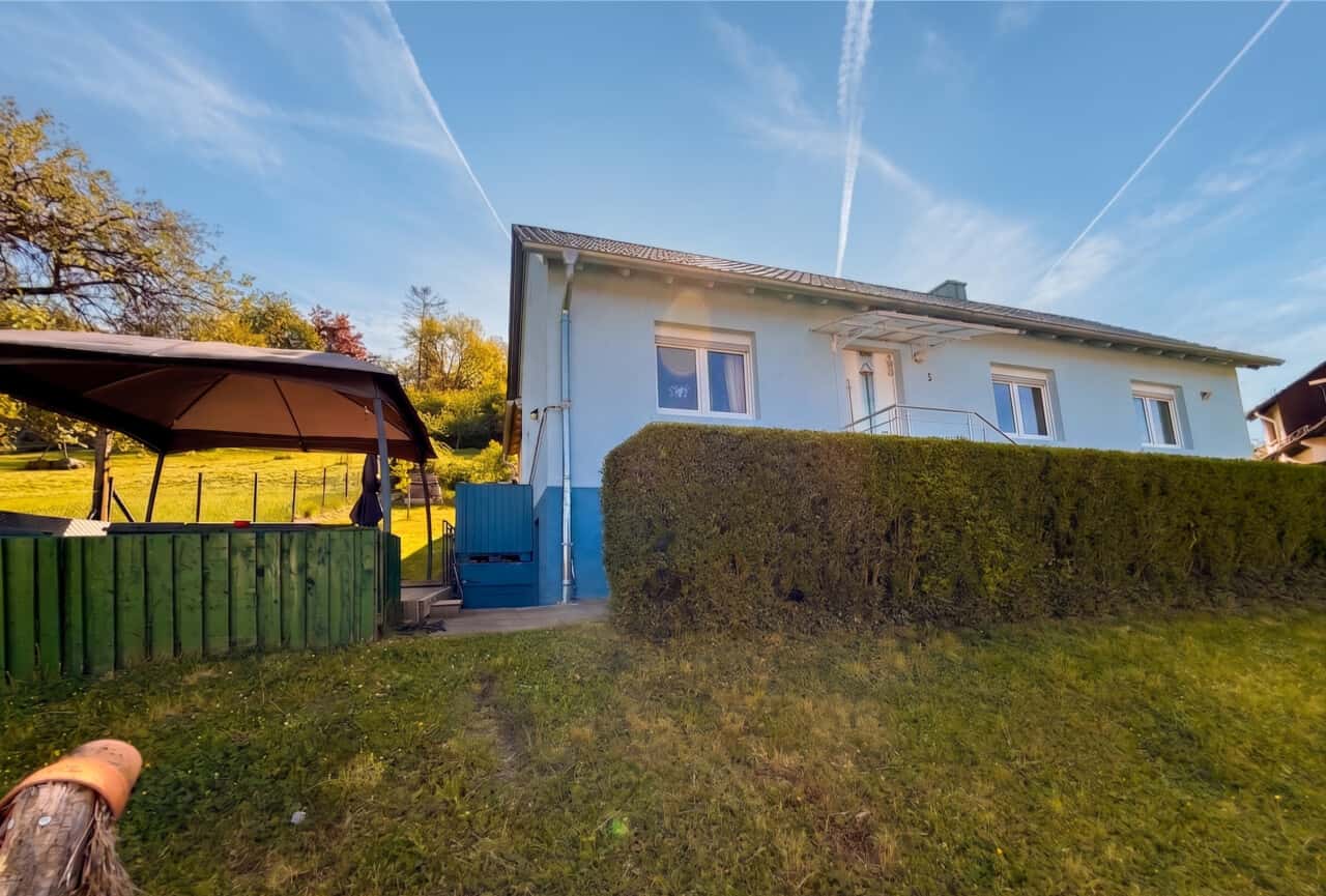 Herzklopfen in der Pfalz: Landidyll mit Fernblick, Sauna, Wintergarten, Gäste- & 2 Gewächshäusern