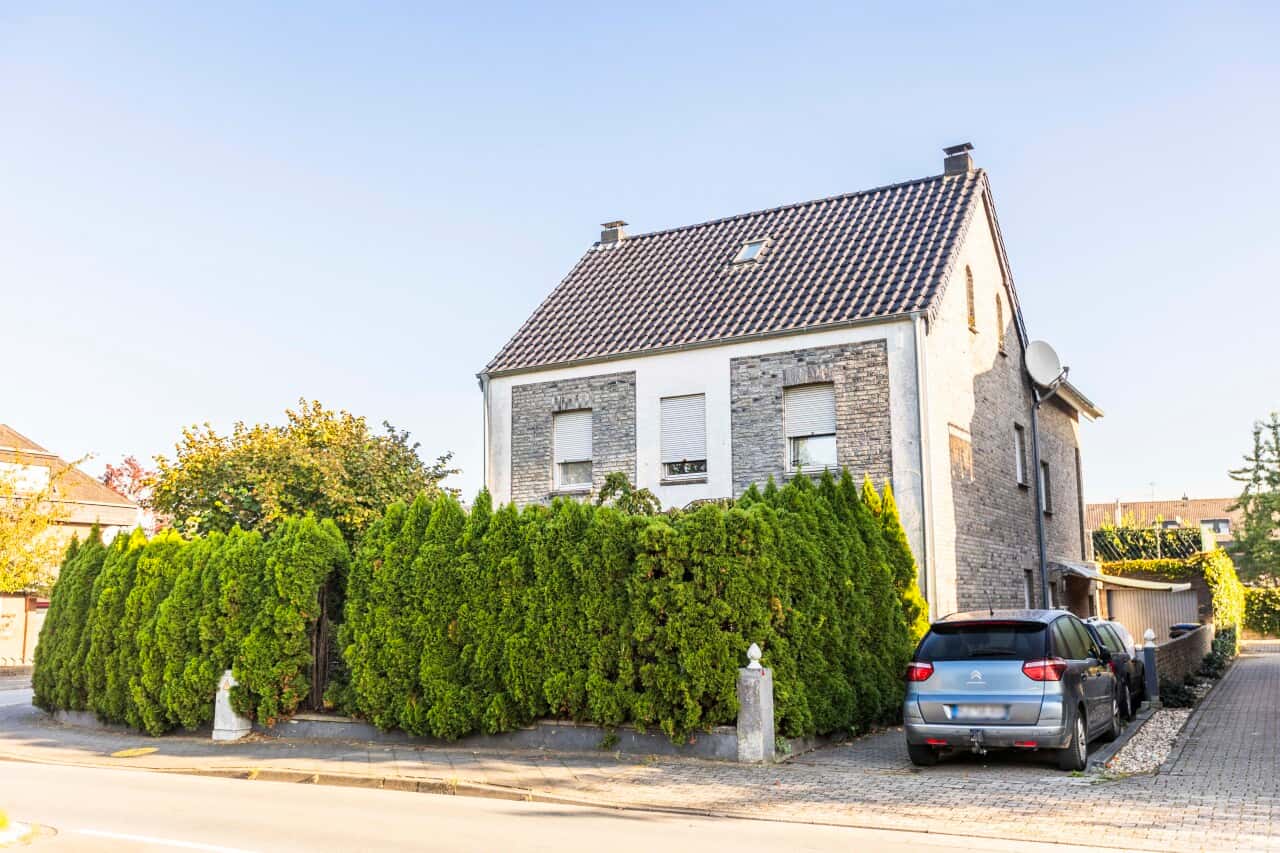Mehrfamilienhaus in Bedburg-Hau – Bild 1