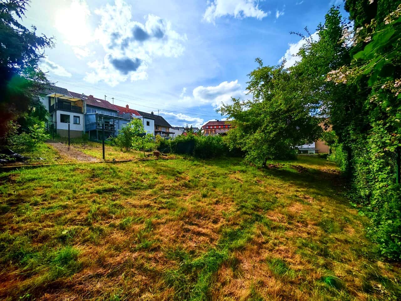 Mehrfamilienhaus in Püttlingen – Bild 1