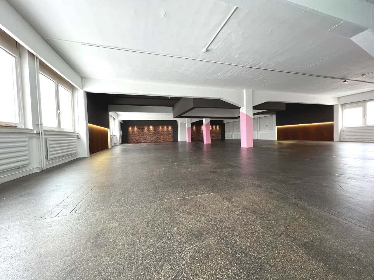 Halle in Lichtenfels - Oberwallenstadt – Bild 3