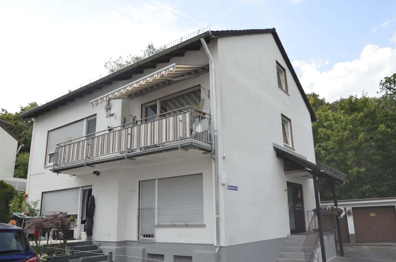 Etagenwohnung in Wiesbaden – Bild 2