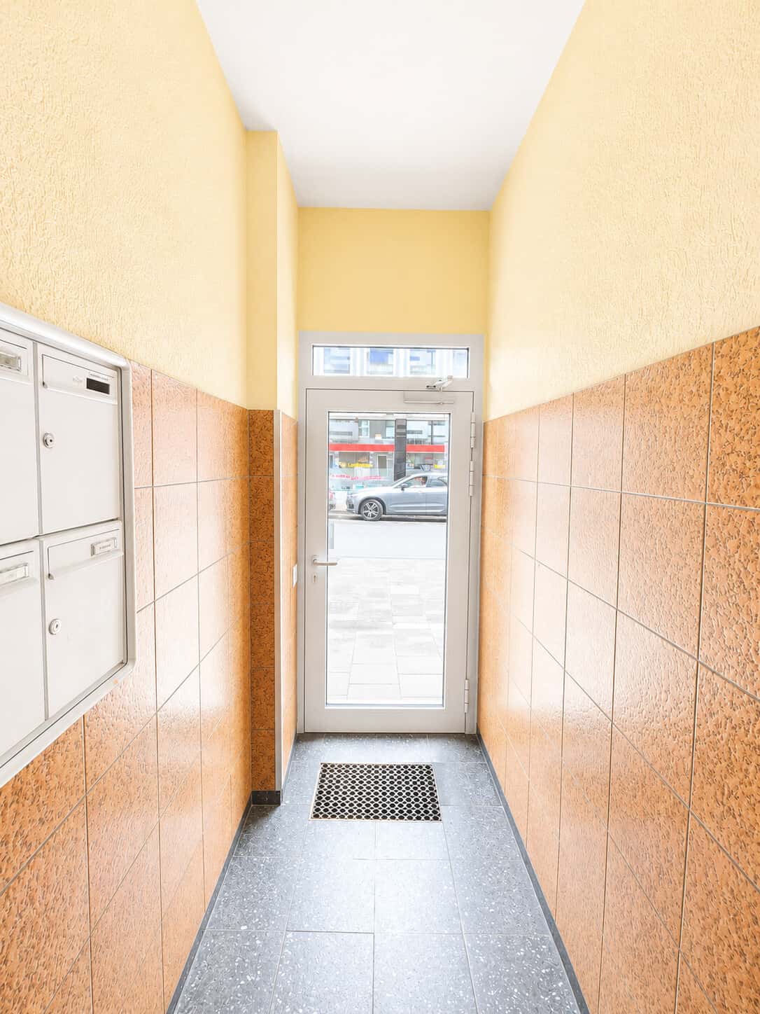Etagenwohnung in Köln – Bild 2