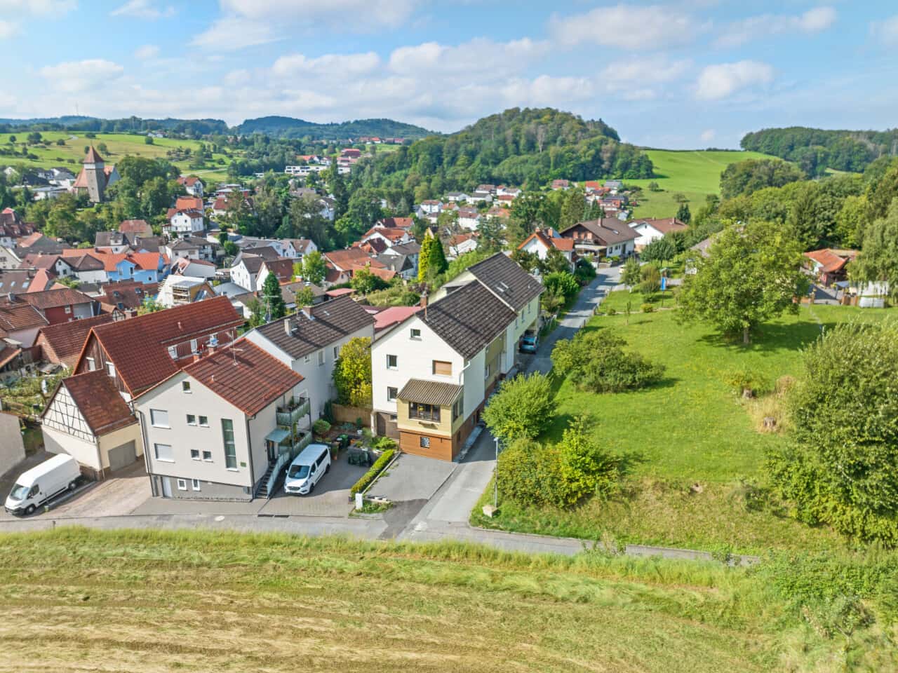 Mehrfamilienhaus in Lautertal – Bild 1