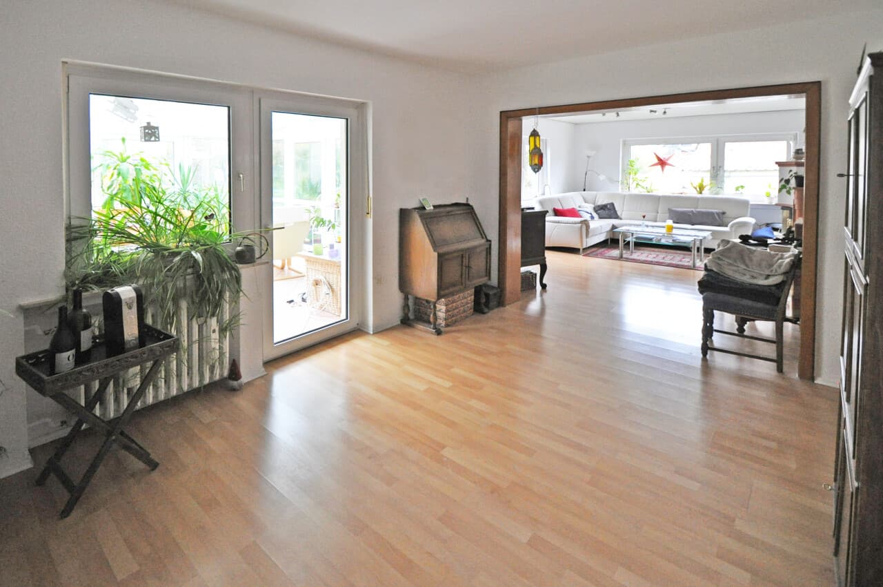 Mehrfamilienhaus in Staufenberg – Bild 2