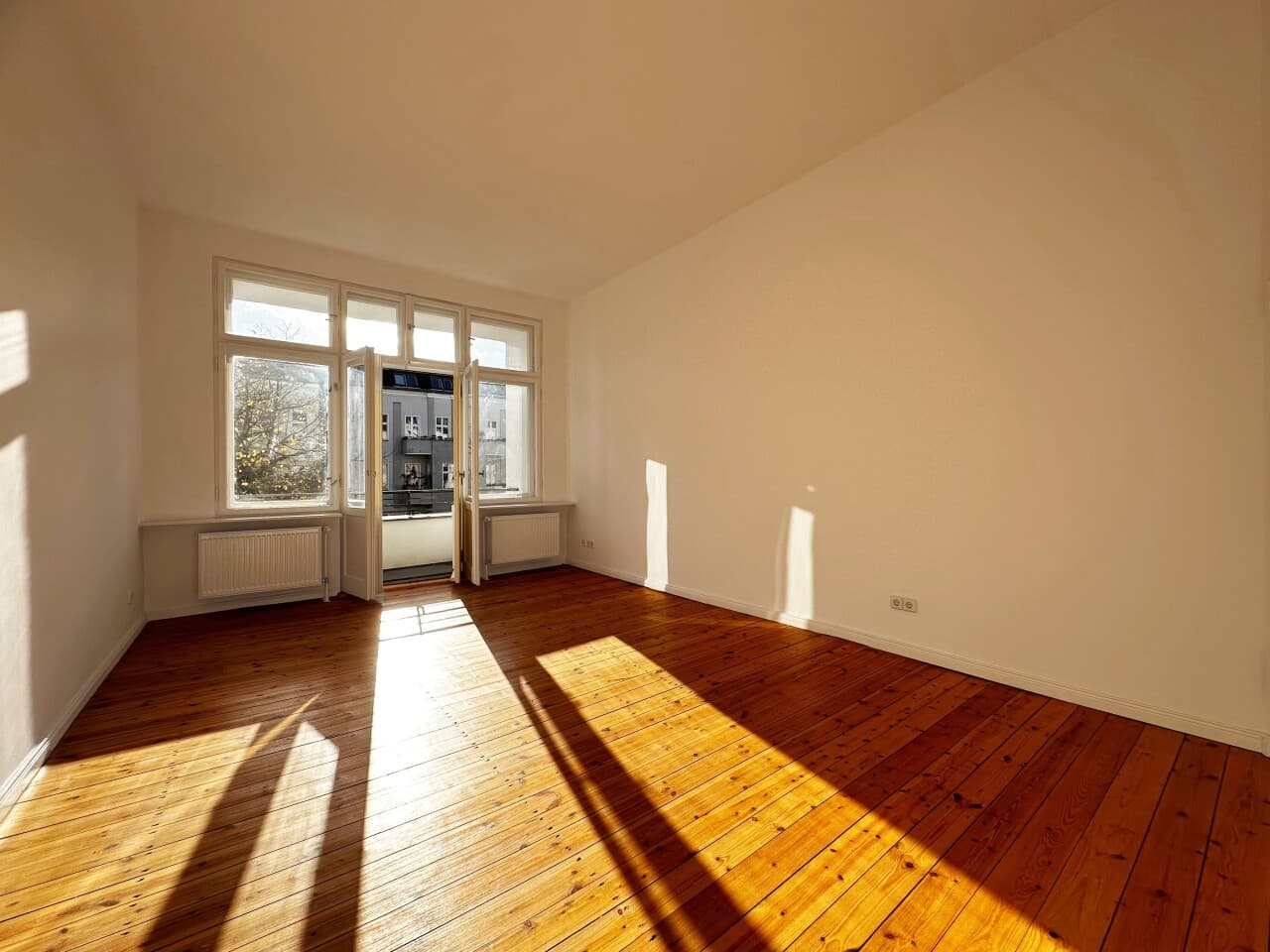 Etagenwohnung in Berlin – Bild 2