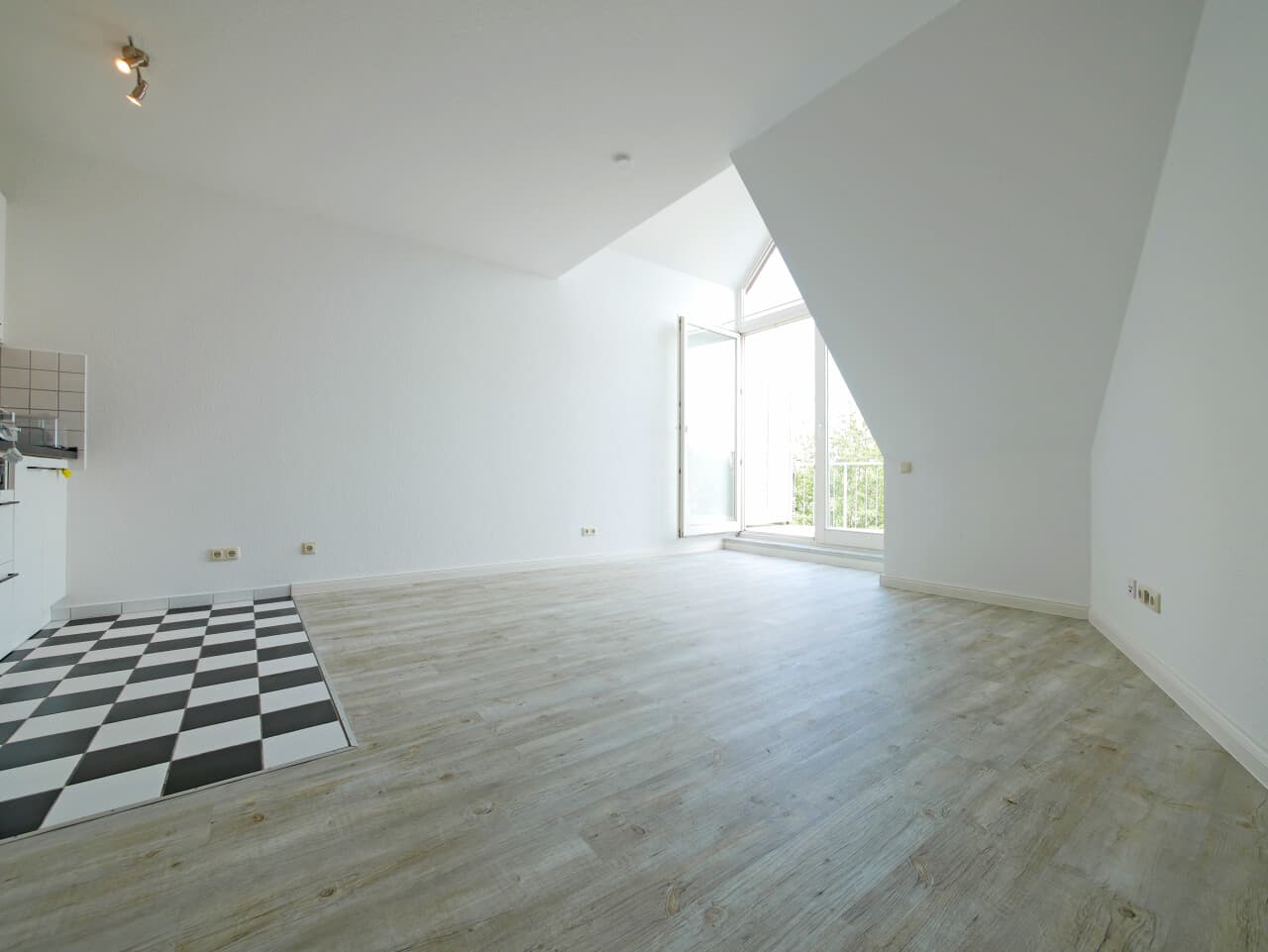 Dachgeschosswohnung in Neu-Isenburg – Bild 3