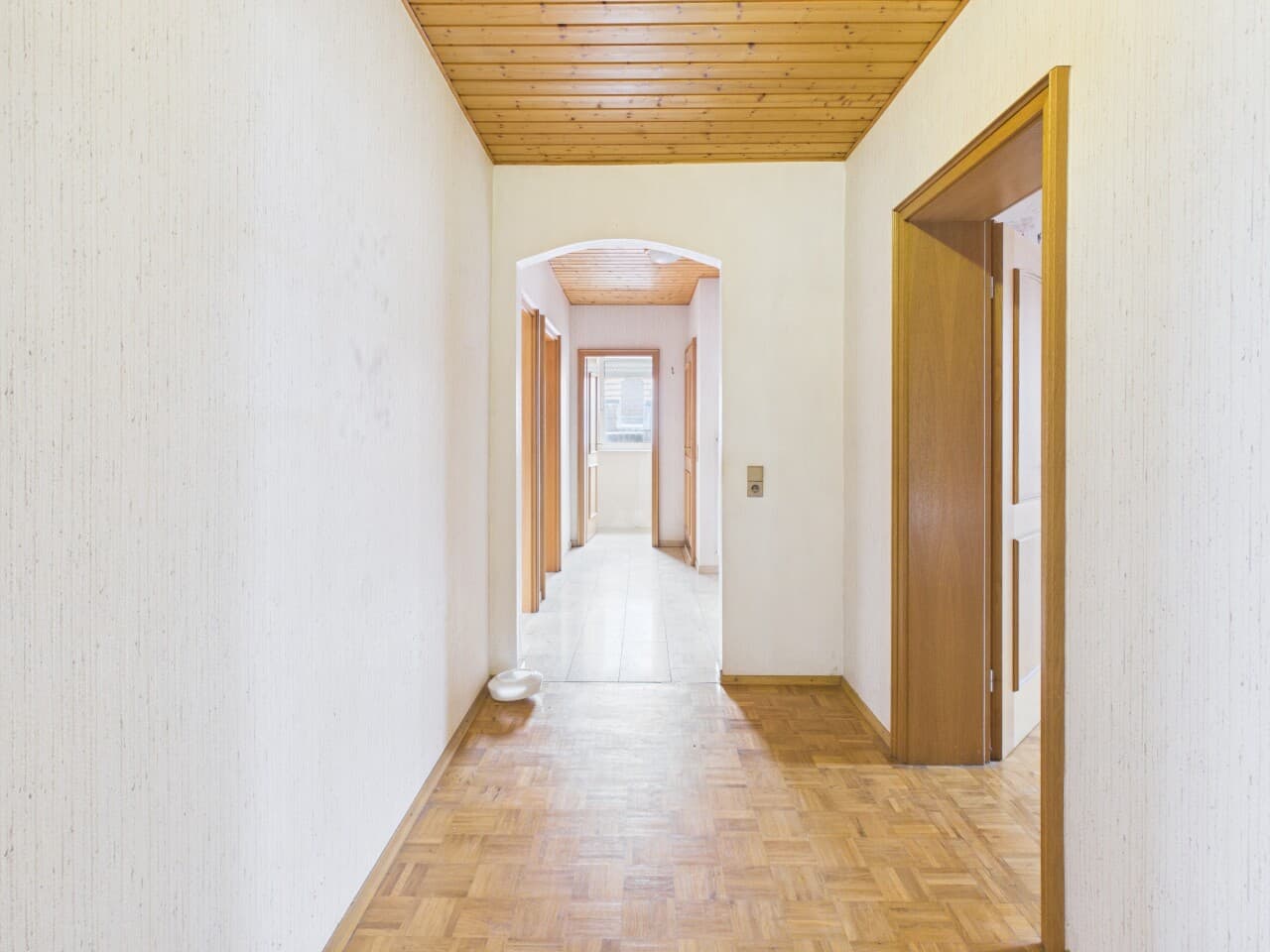 Wohn- und Geschäftshaus in Bad König – Bild 13