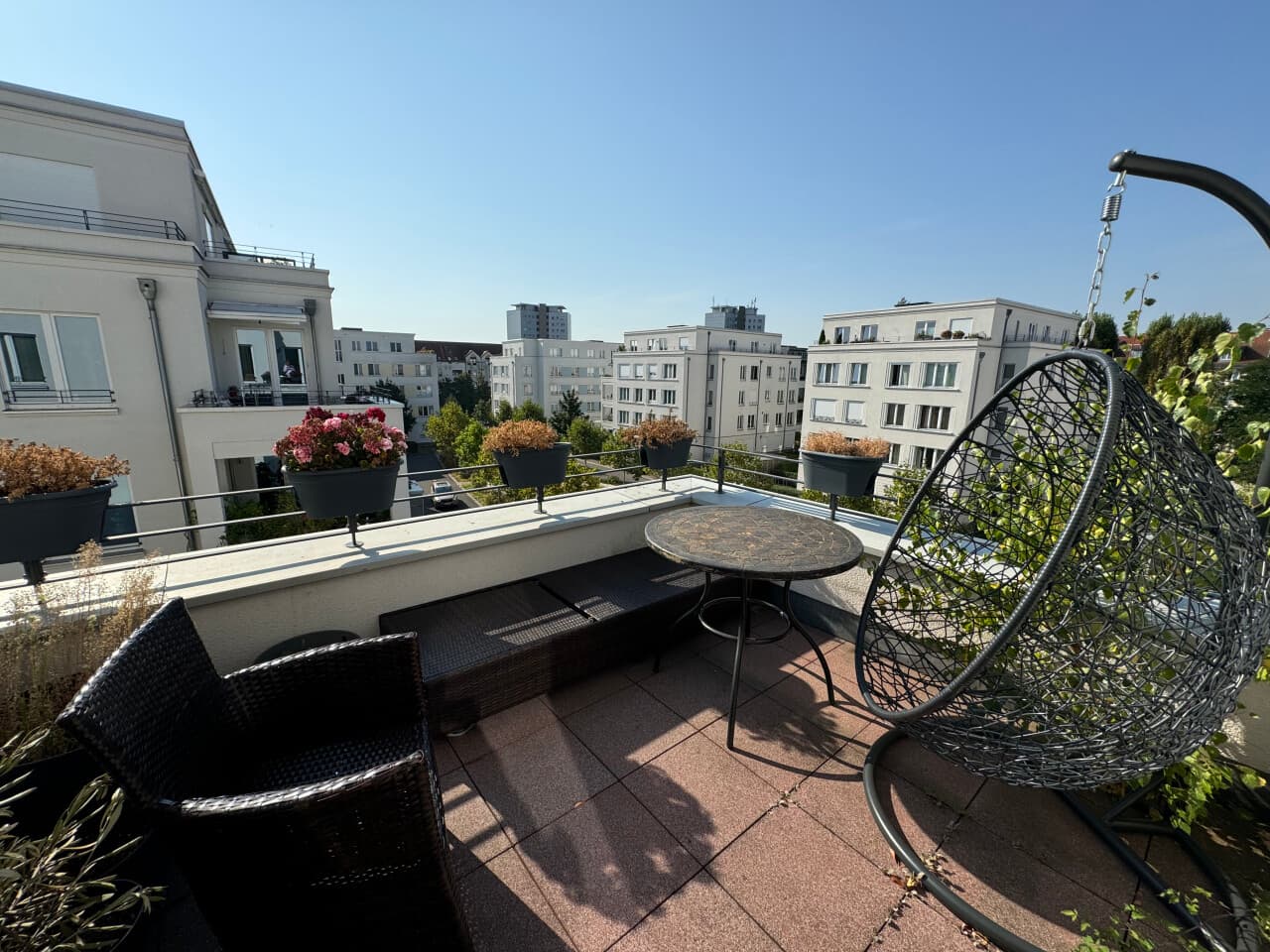Etagenwohnung in Berlin – Bild 3