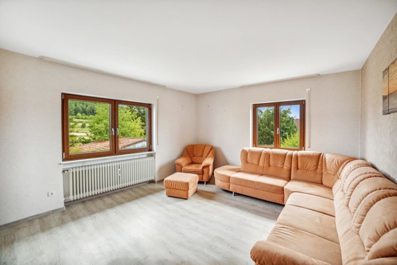 Einfamilienhaus in Hirschbach / Ortsteil Eschenfelden – Bild 2