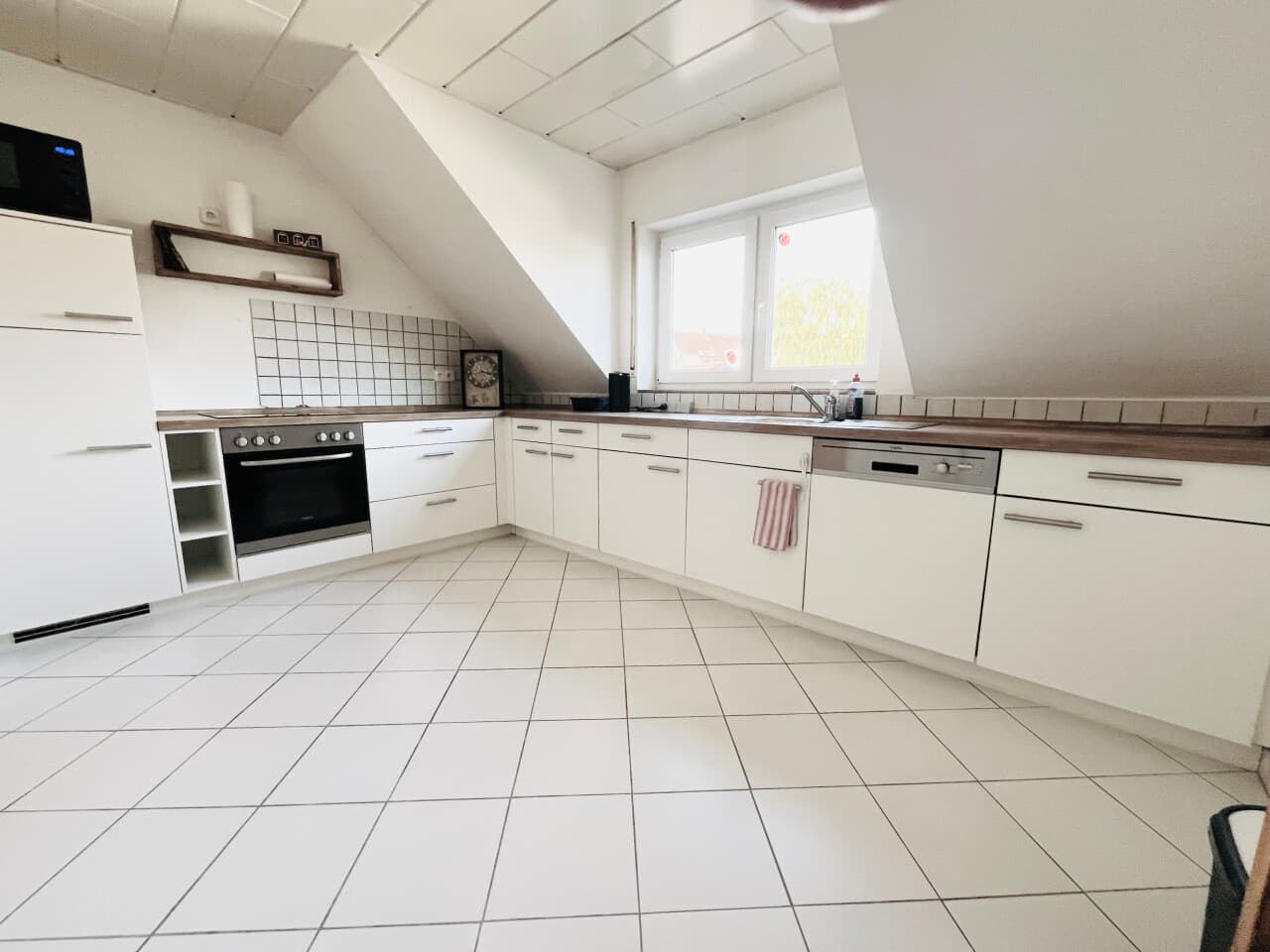 Dachgeschosswohnung in Stadecken-Elsheim – Bild 6