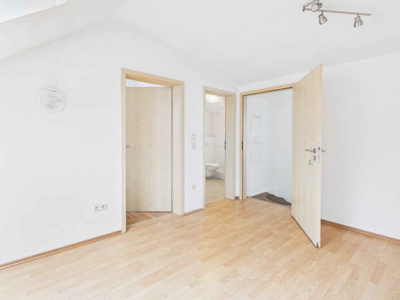 Wohn- und Geschäftshaus in Bad König – Bild 15