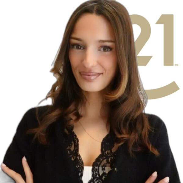 Yamina Drifel - Immobilienmakler bei CENTURY 21 Homes & Castles