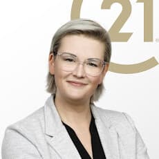 Jenny Hanke - Immobilienmakler bei CENTURY 21 WohnManufaktur